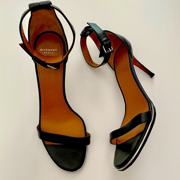 Givenchy Nadia Black Stiletto  Heels - Picture 2 of 16